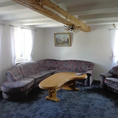 Valora Apartment Obergude